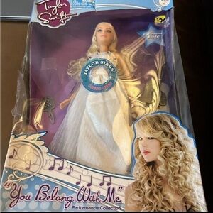 Taylor Swift You Belong With Me Singing Doll Jakks Pacific 